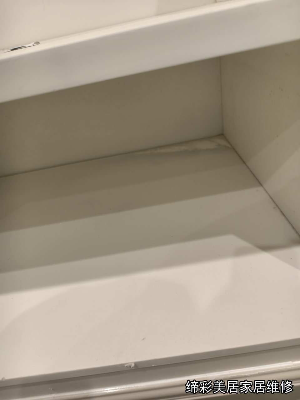 武汉柜子维修修复前