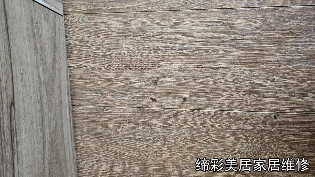 武汉地板维修修复前