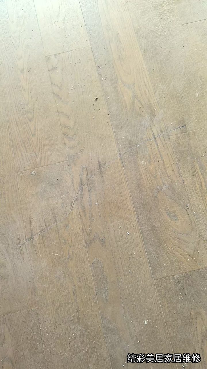 武汉地板维修修复前