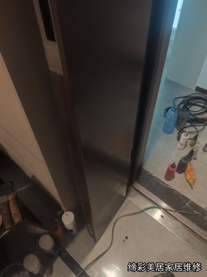 武汉木门维修修复后